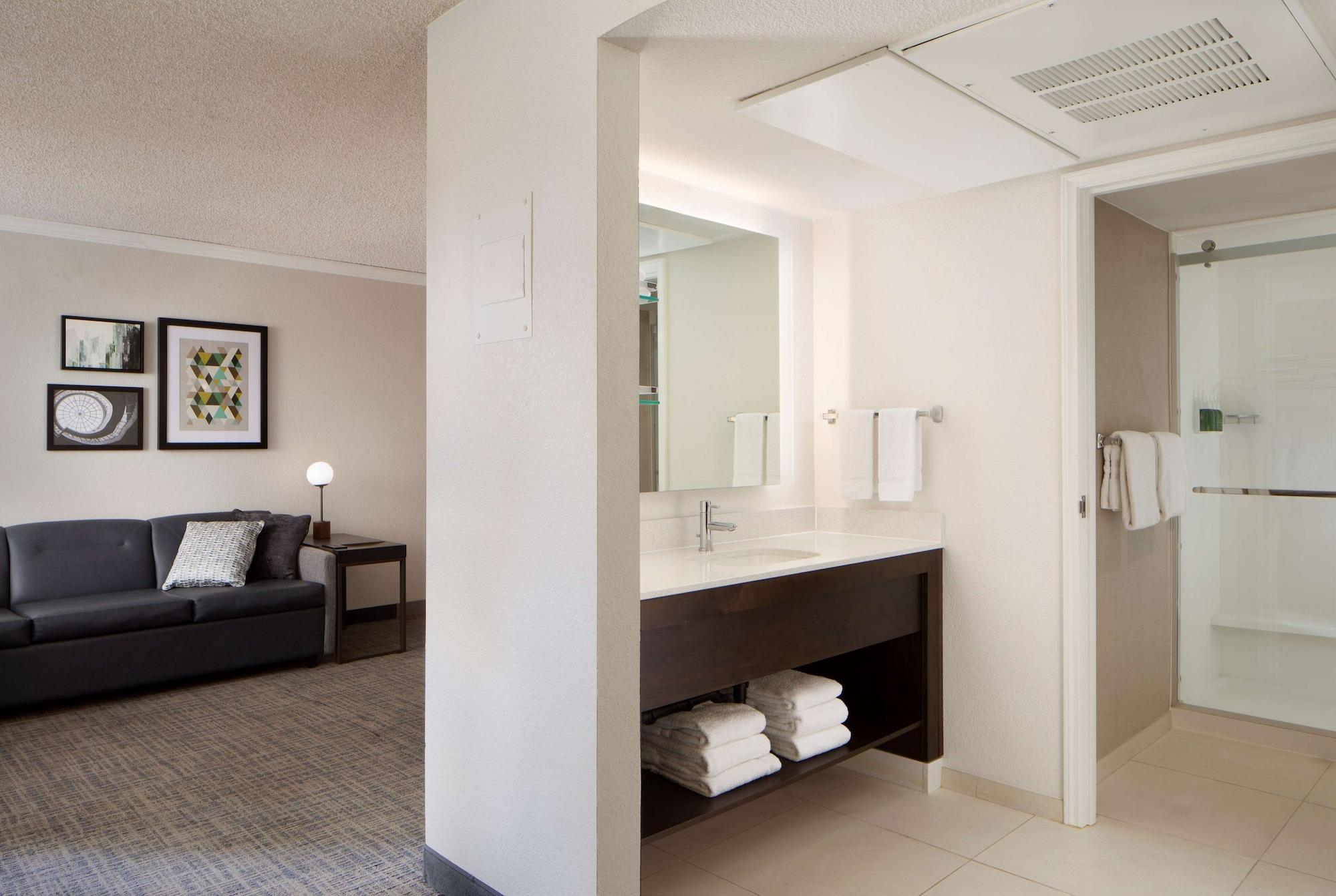 โซเนสตา อีเอส สวีท เฟรสโน Hotel ภายนอก รูปภาพ