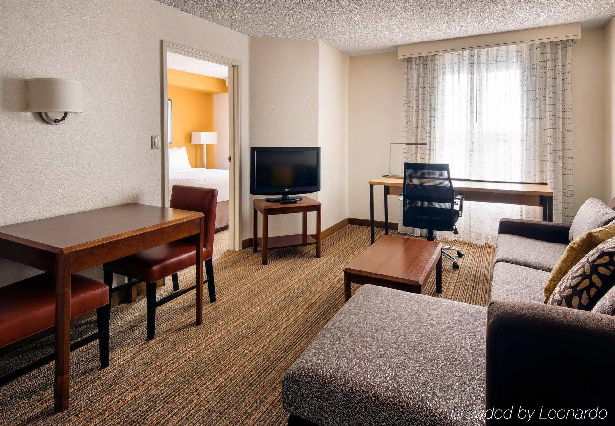 โซเนสตา อีเอส สวีท เฟรสโน Hotel ภายนอก รูปภาพ